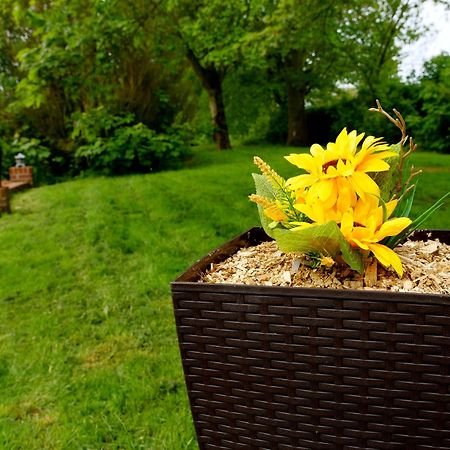 Deluxe 4 Or 5 Bed House With Hot Tub, Cinema Room Sleeps 15 Saffron Walden Exteriér fotografie