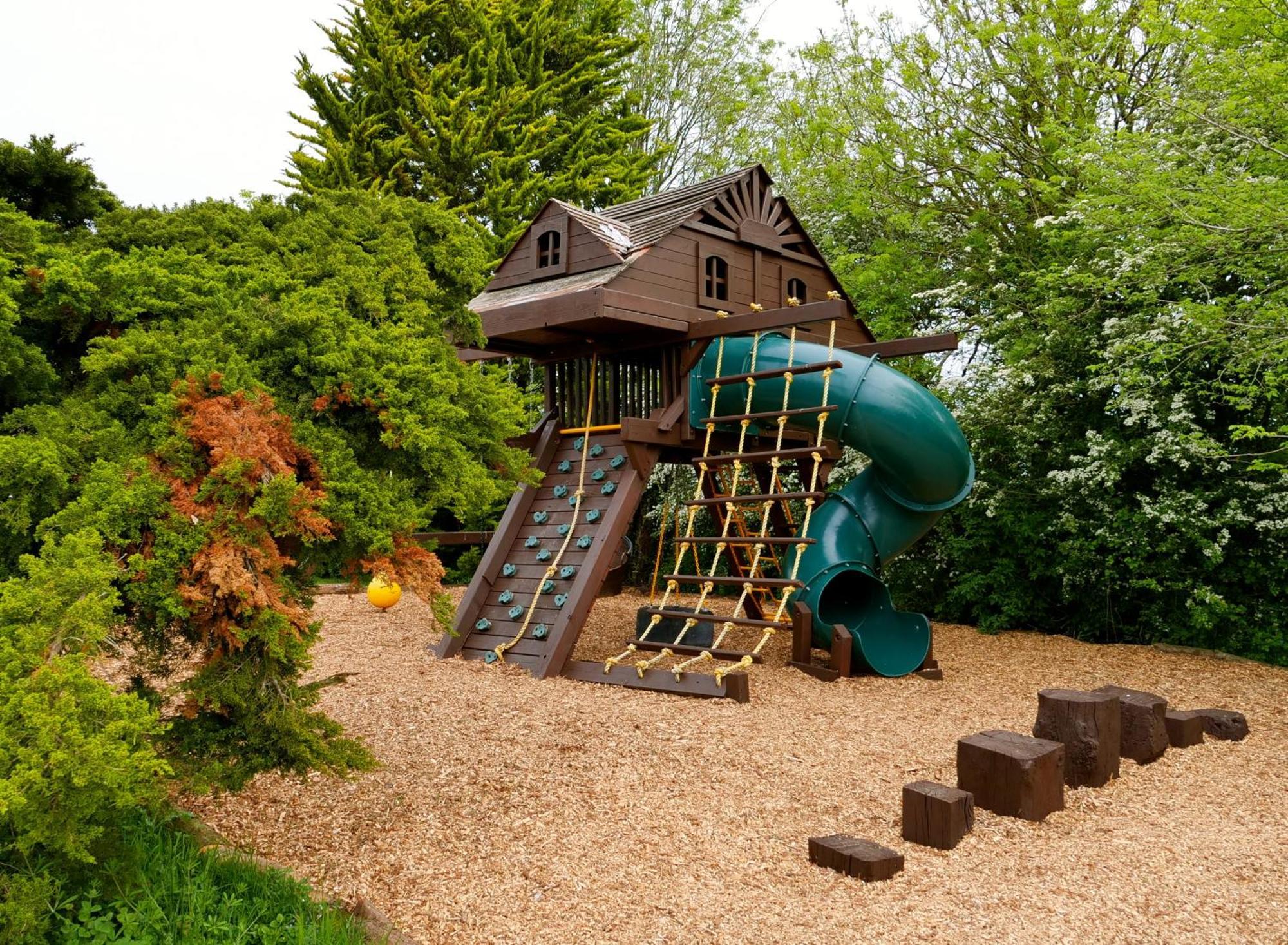 Deluxe 4 Or 5 Bed House With Hot Tub, Cinema Room Sleeps 15 Saffron Walden Exteriér fotografie